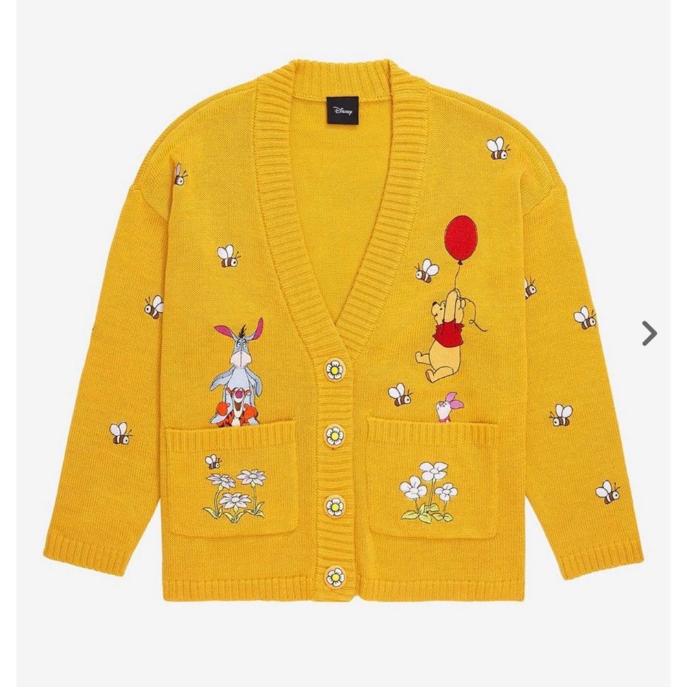 RARE 🔅Disney Winnie the Pooh Pooh & Friends Embroidered Women’s Cardigan